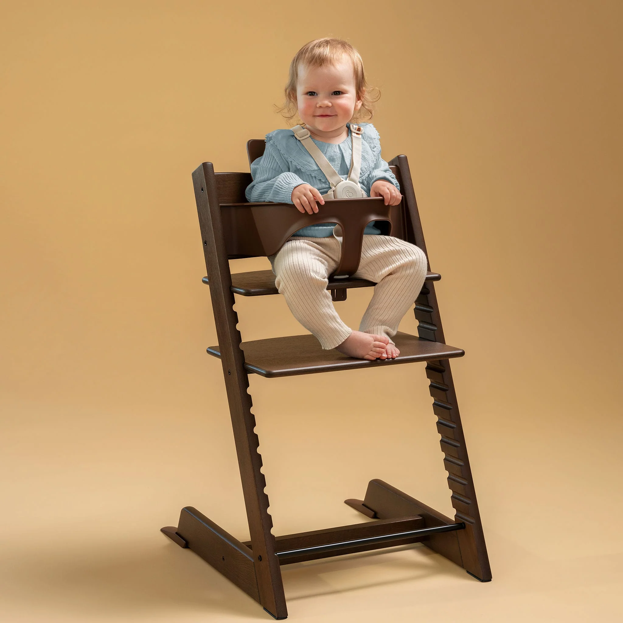 Chaise Haute Tripp Trapp® V2 + Coussin Blé avec Cabaret Stokke® - Brun - Image 4
