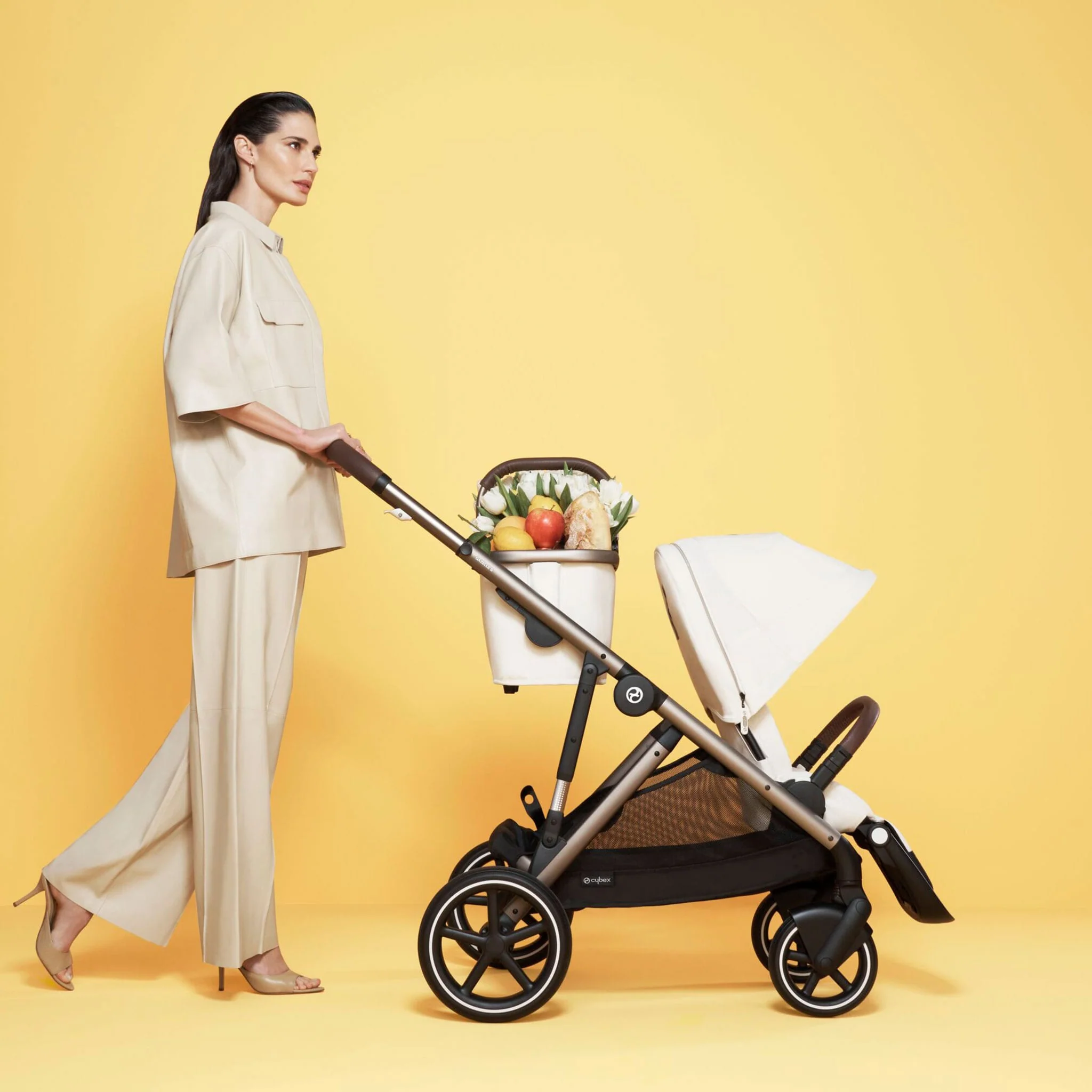 Poussette Gazelle S – Châssis couleur taupe avec siège Beige Coquillage - Image 15